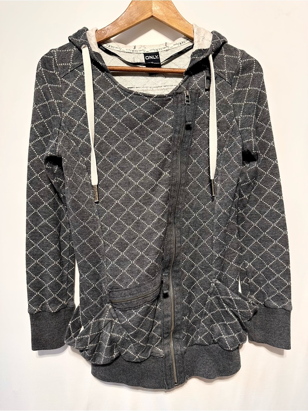 ONLY Grey Argyle Asymmetrical Zip Hoodie Ruffle Hem Size L